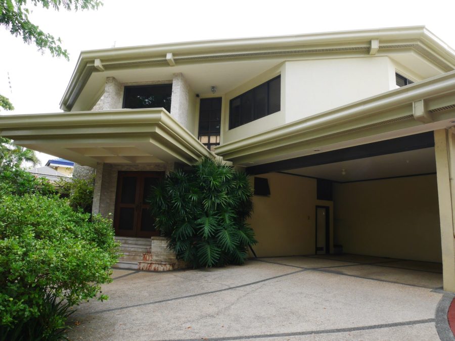 For Rent: Cozy Ayala Alabang Home — 2