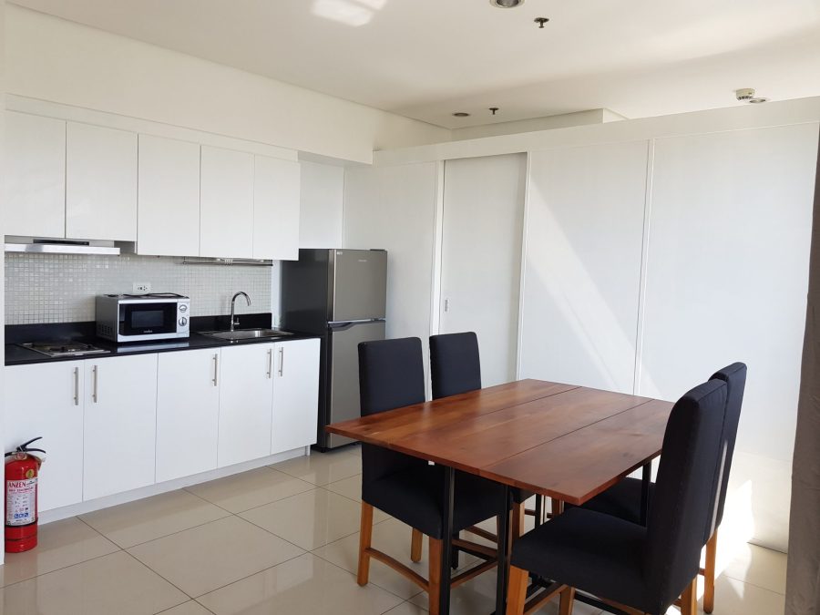 For Sale : 1 Bedroom Deluxe End with Balcony in Breeze Residences Pasay