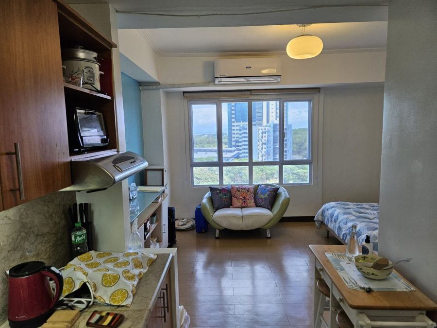 Studio Unit Vivant Flats Alabang — 3