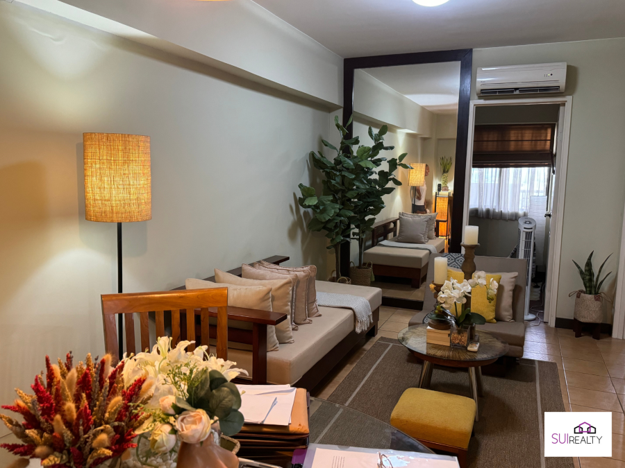 2 BR w/ Balcony Acacia Estates, Taguig