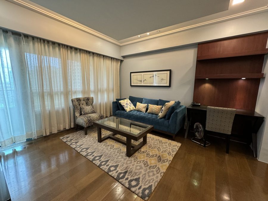 1BR Edades Rockwell Makati