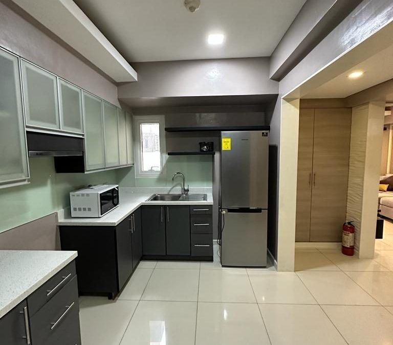 1BR Senta, Legazpi Village Makati For Sale — 3