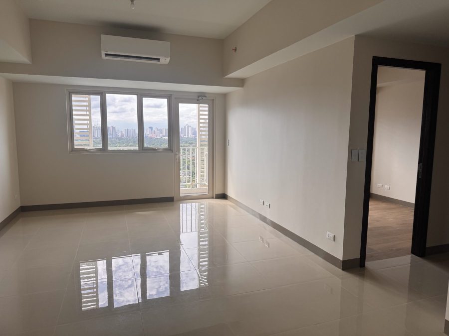 3BR Park Mckinley West For Sale — 3